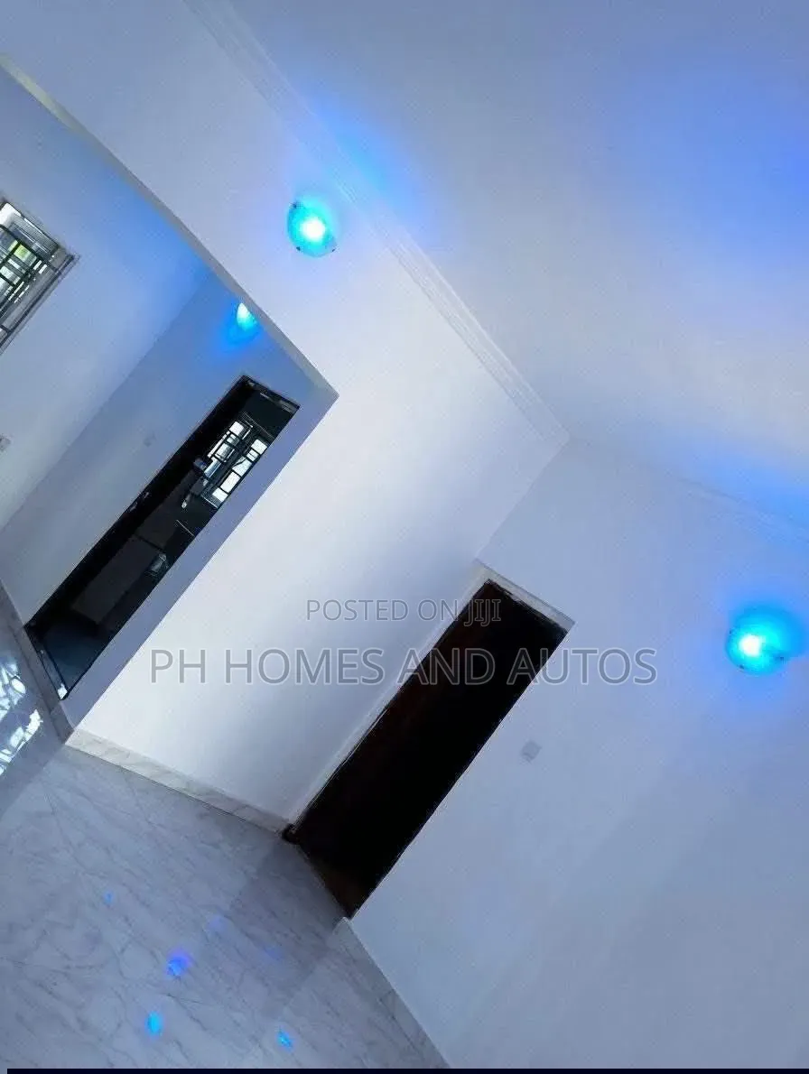 2bdrm Apartment in Peter Odili Road, Trans Amadi for rent