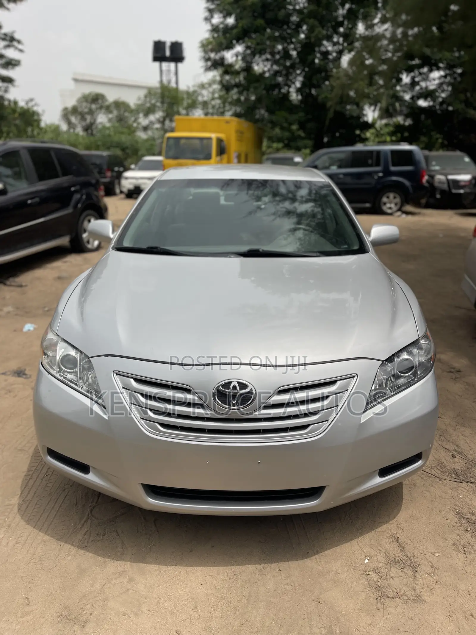 Toyota Camry LE 4dr Sedan (2.4L 4cyl 5A) 2009 Silver