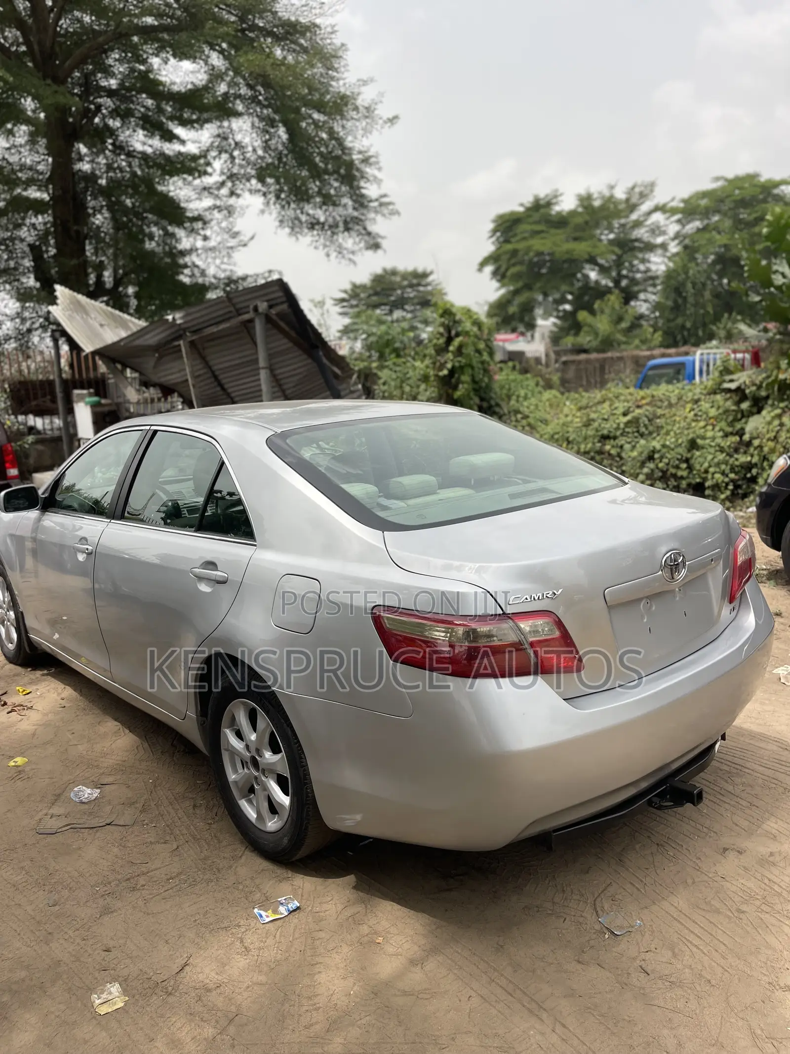 Toyota Camry LE 4dr Sedan (2.4L 4cyl 5A) 2009 Silver