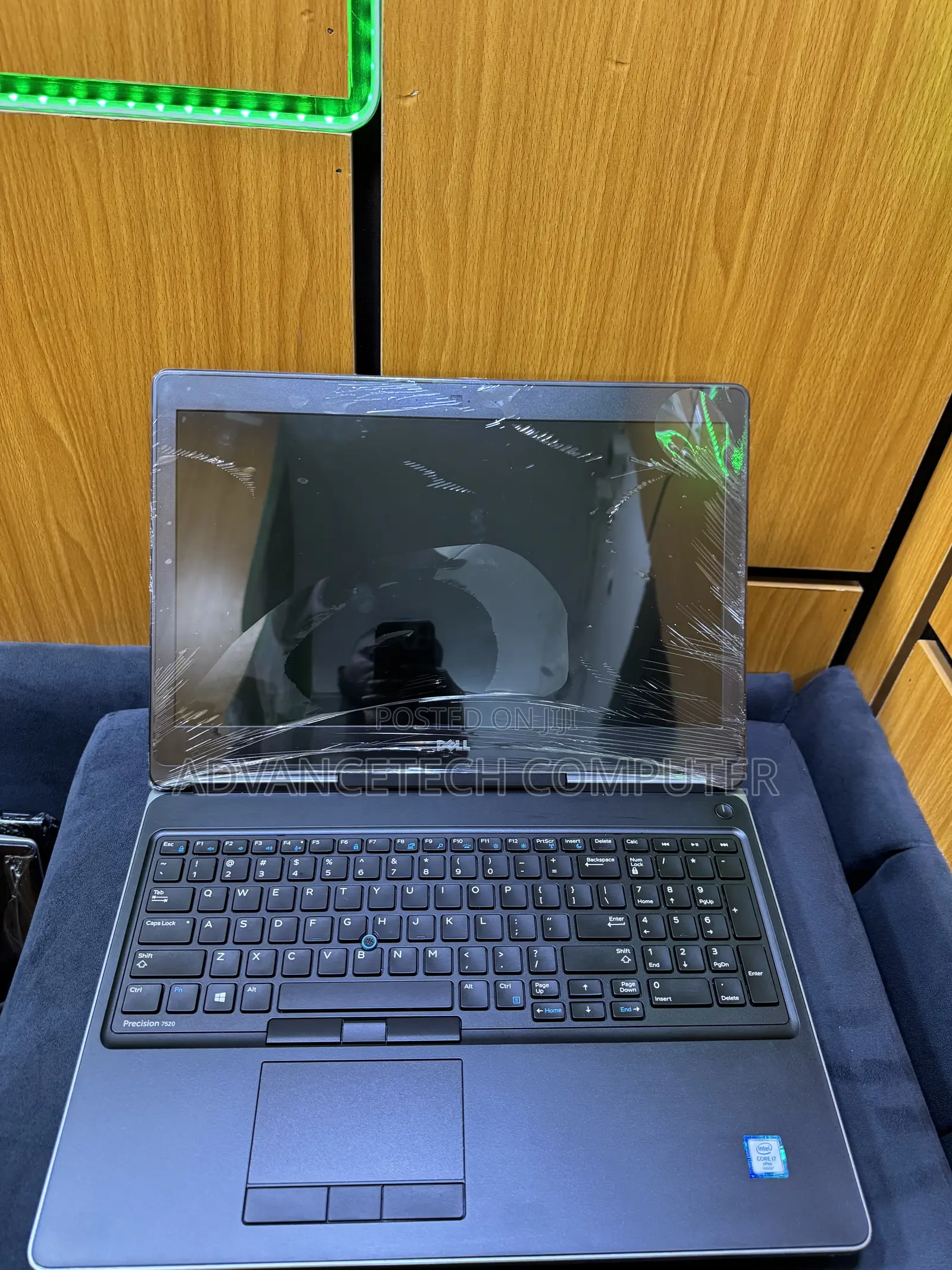 Laptop Dell Precision 7520 16GB Intel Core i7 SSD 512GB