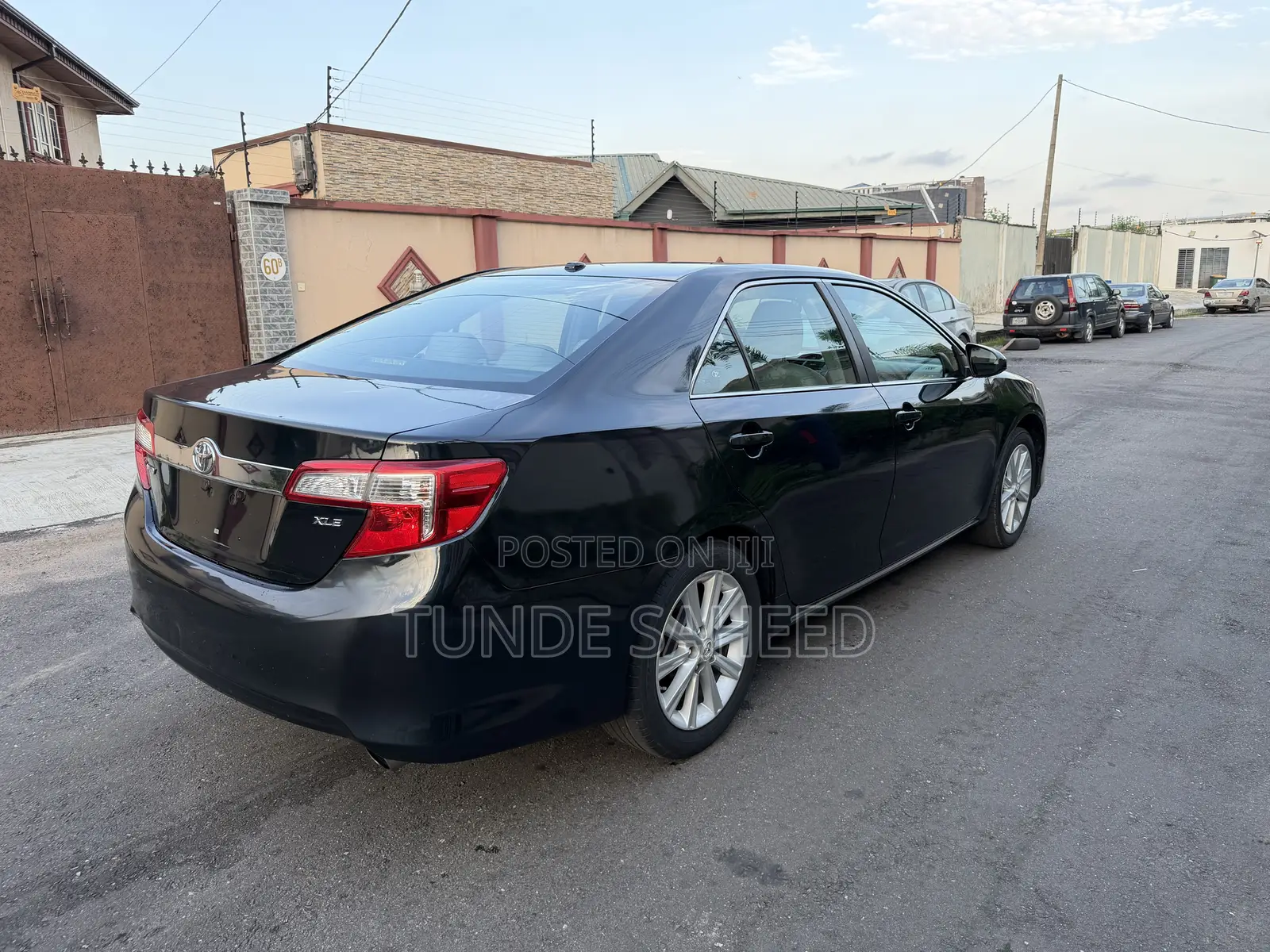 Toyota Camry XLE 4dr Sedan (2.5L 4cyl 6A) 2013 Black