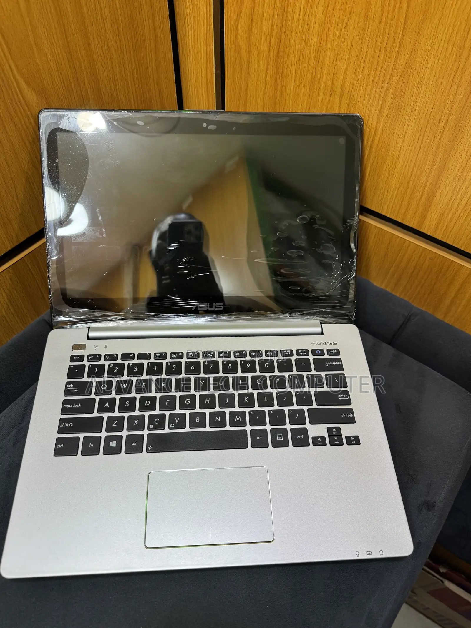 Laptop Asus Q302 6GB Intel Core i5 HDD 500GB