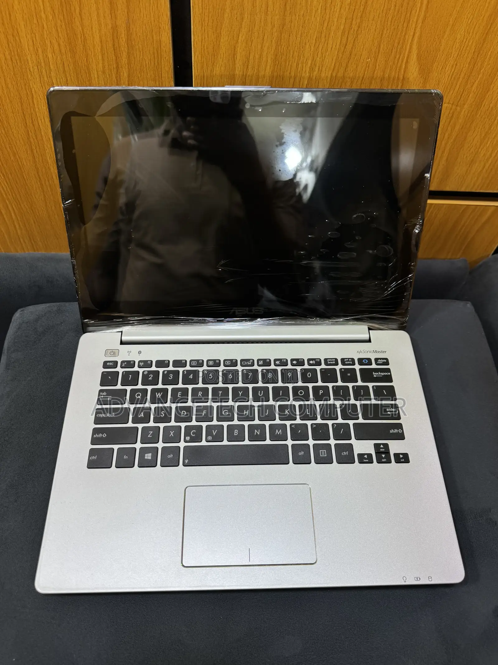 Laptop Asus Q302 6GB Intel Core i5 HDD 500GB
