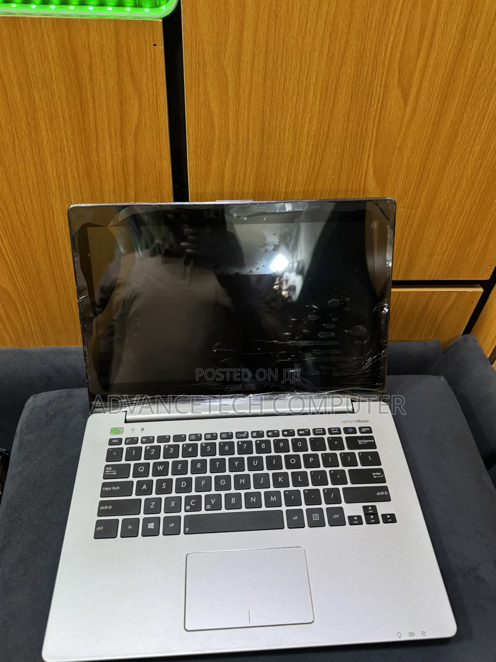 Laptop Asus Q302 6GB Intel Core i5 HDD 500GB