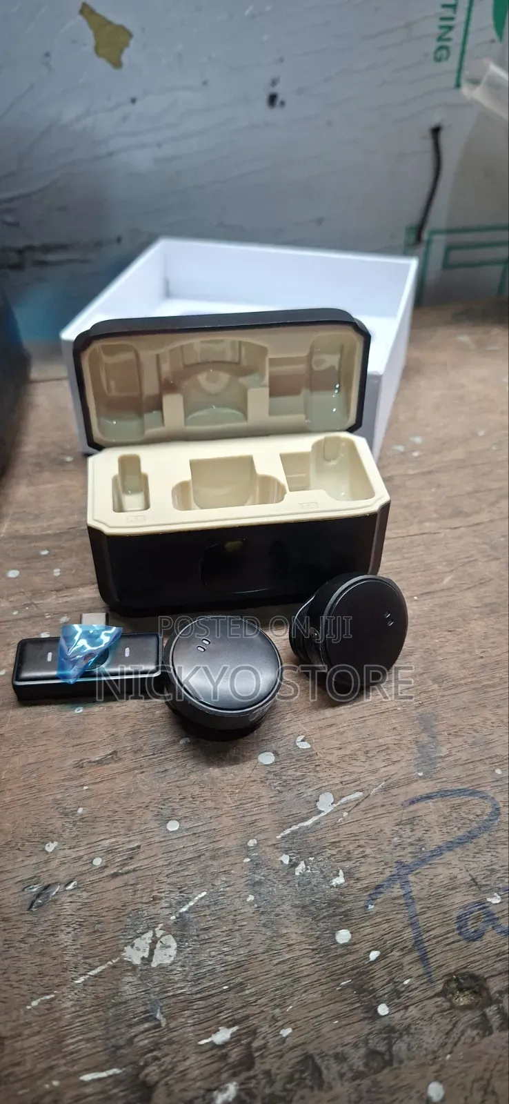 Wireless Dual Lavalier Microphone – Crystal Clear Audio Recording