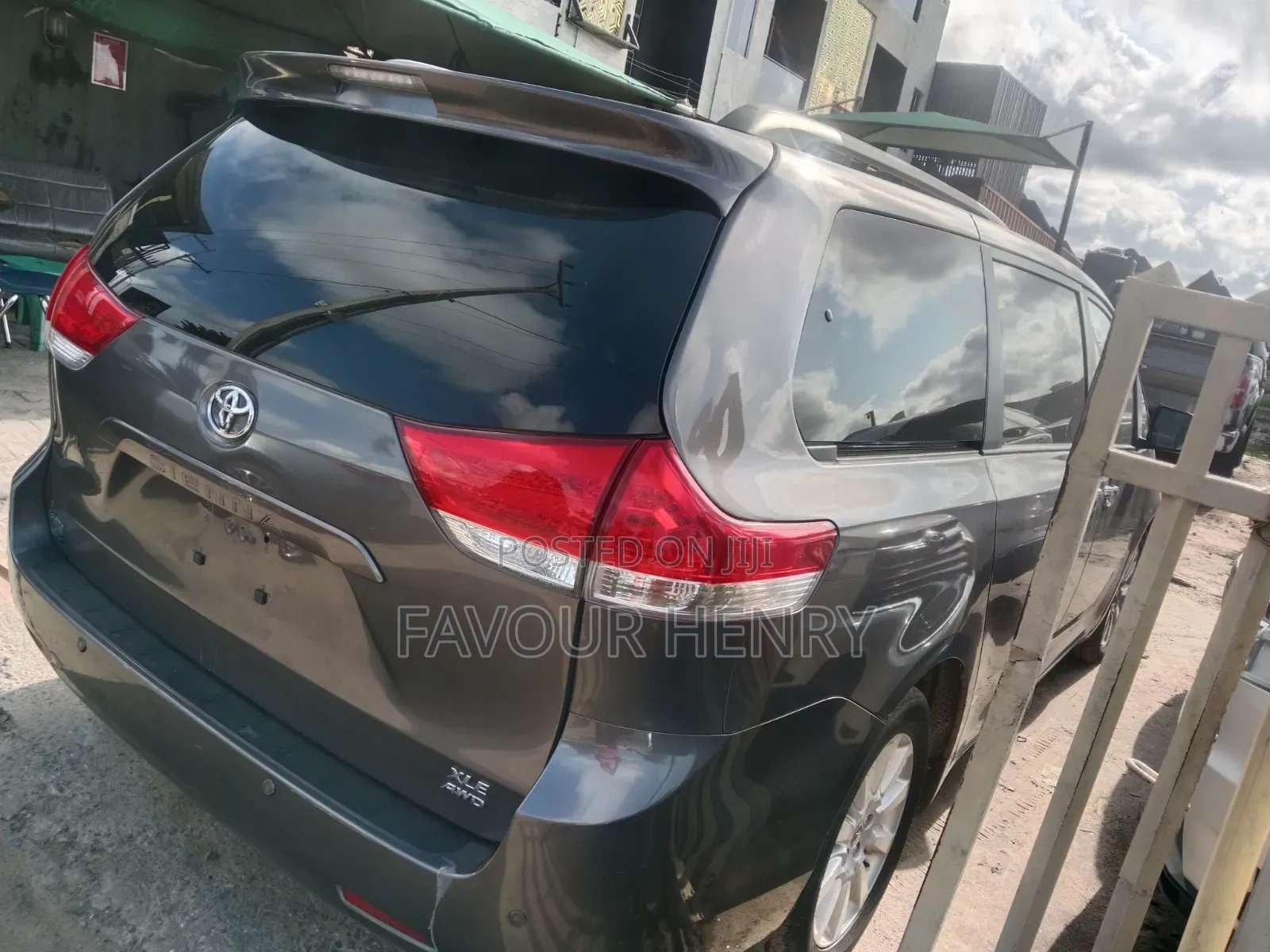 Toyota Sienna 2013 Gray