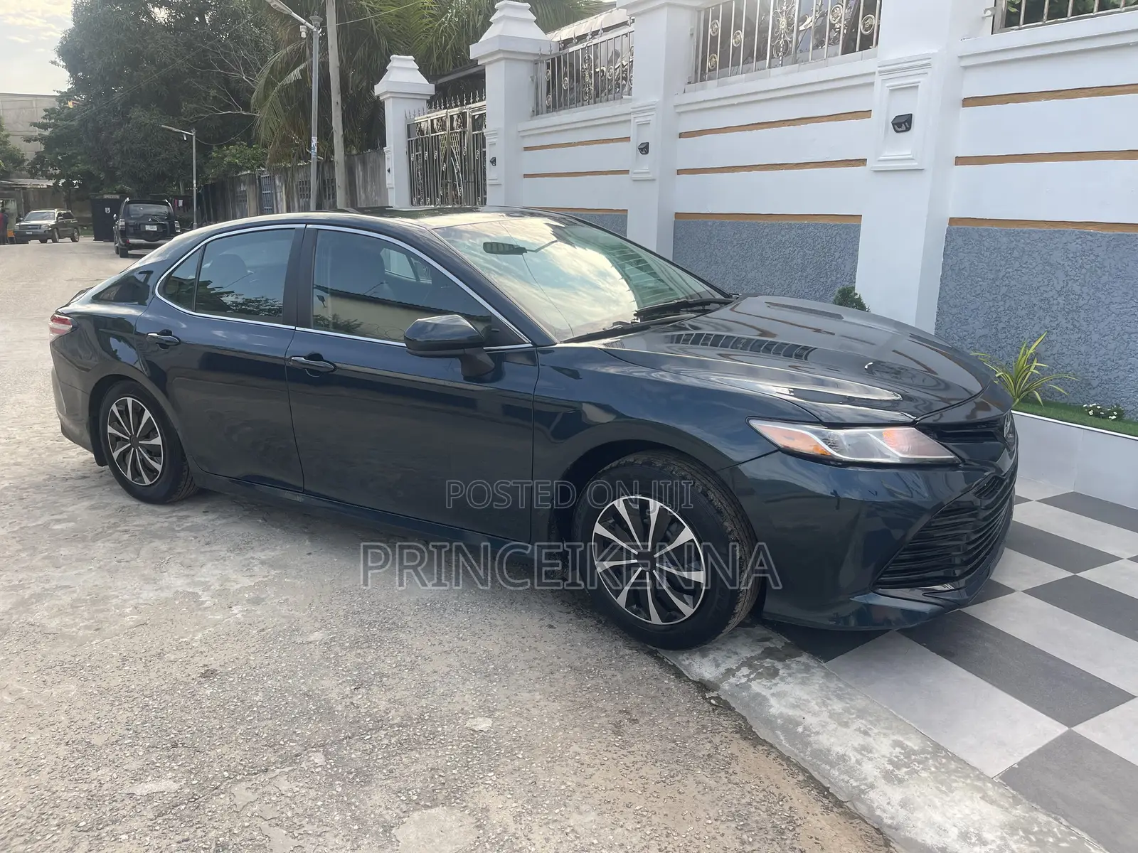 Toyota Camry 2018 Green