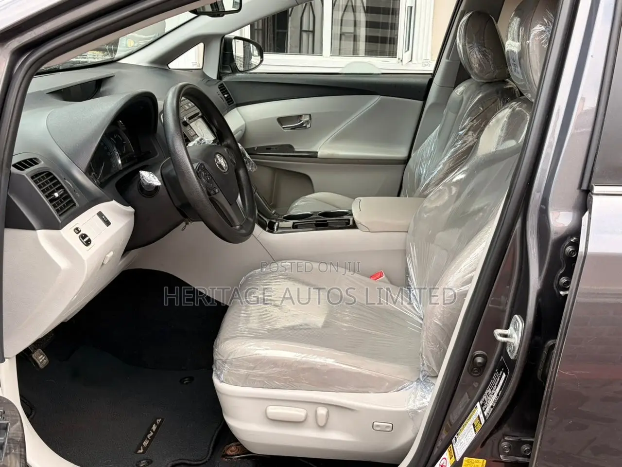 Toyota Venza LE 2015 Gray
