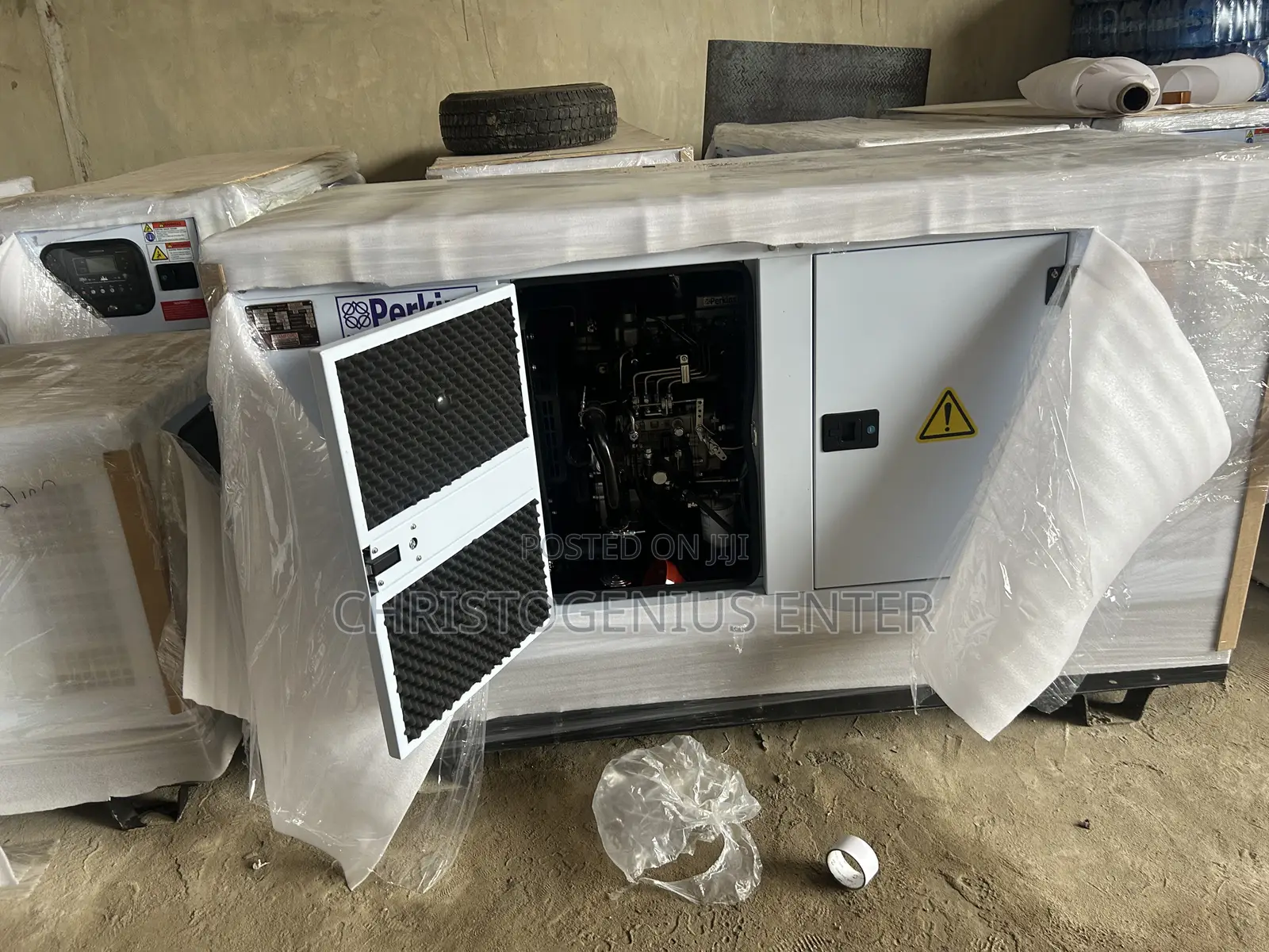 50kva Perkins , England Soundproof Generators