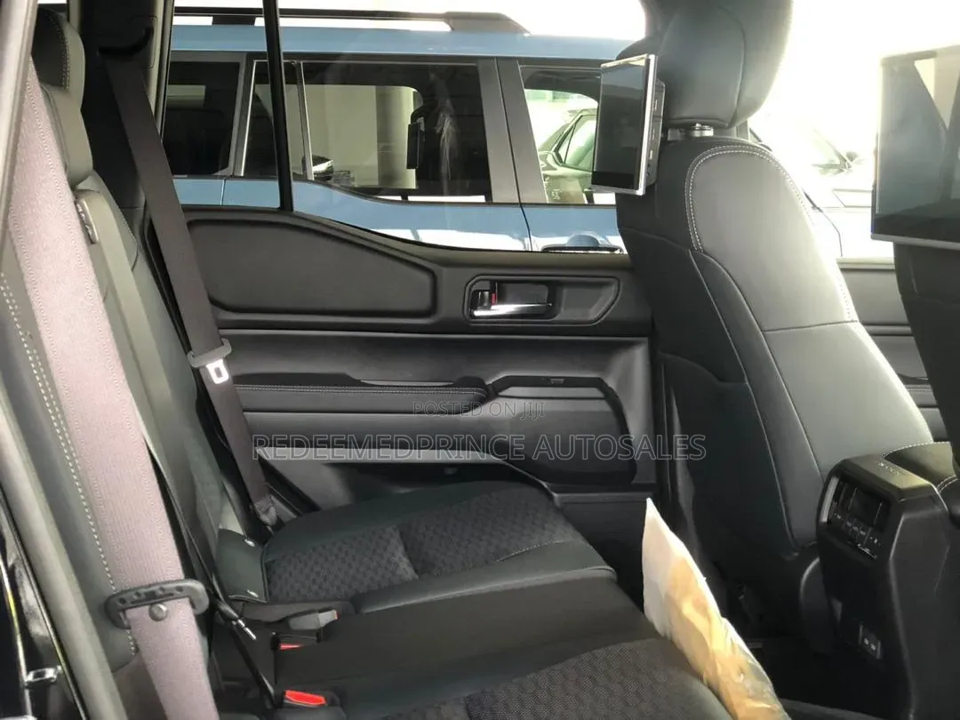 New Toyota Land Cruiser Prado 2026 Black