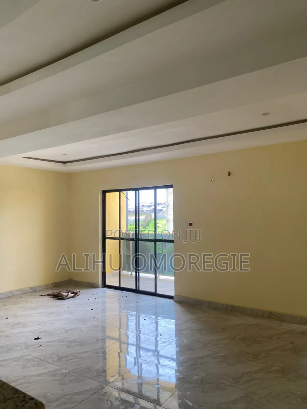3bdrm Apartment in 5Th Avenue, Gwarinpa for rent