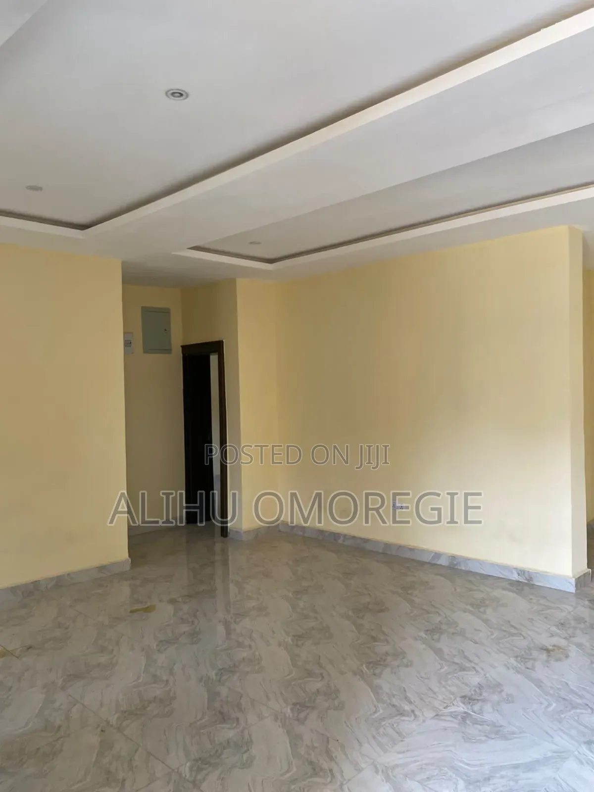 3bdrm Apartment in 5Th Avenue, Gwarinpa for rent