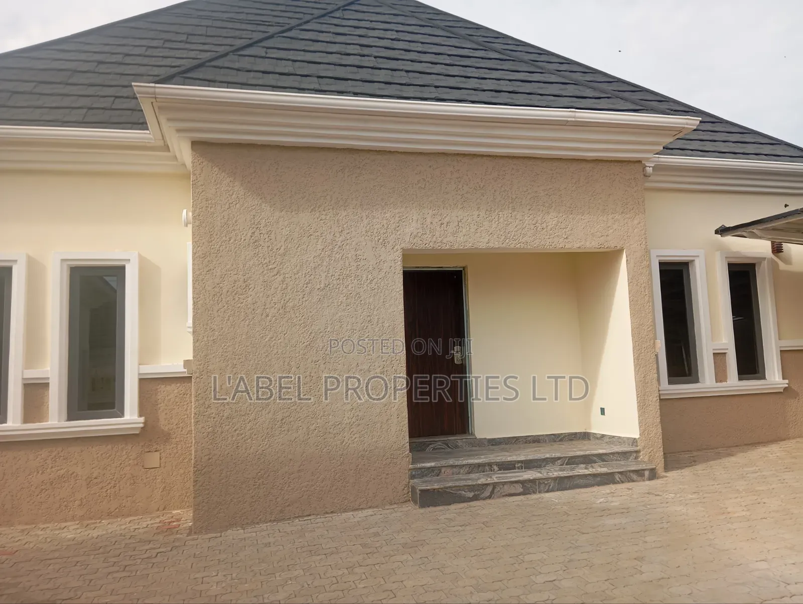 3bdrm Bungalow in Standard Estate for sale