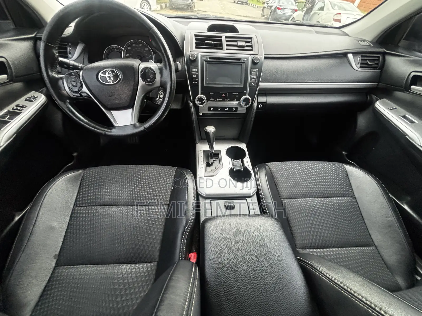 Toyota Camry SE 4dr Sedan (2.5L 4cyl 6A) 2014 Black
