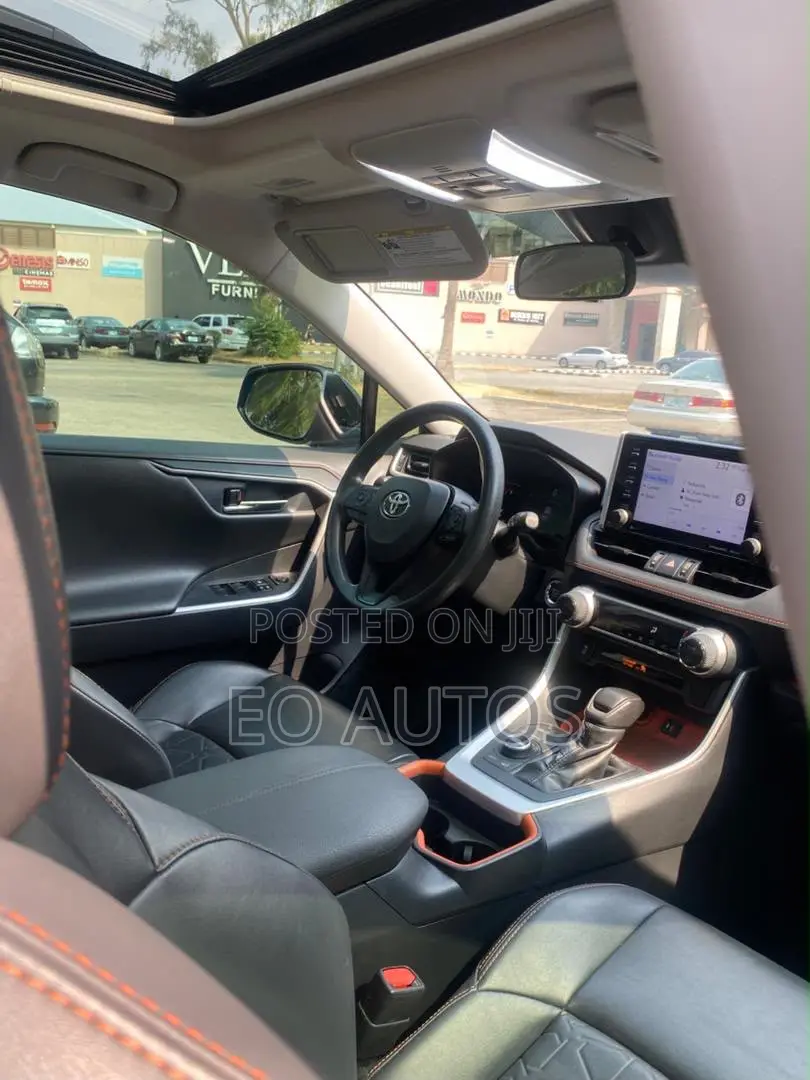 Toyota RAV4 Adventure AWD 2020 Blue