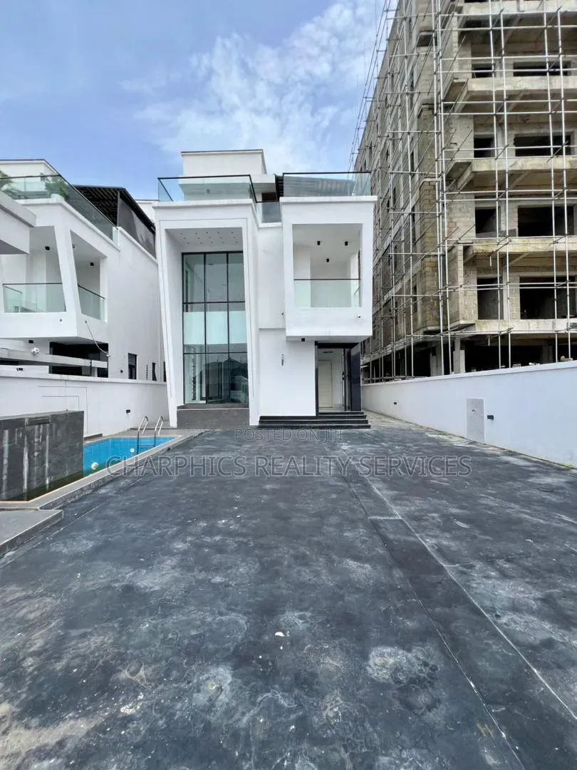 5bdrm Duplex in Lekki Phase 1 for sale
