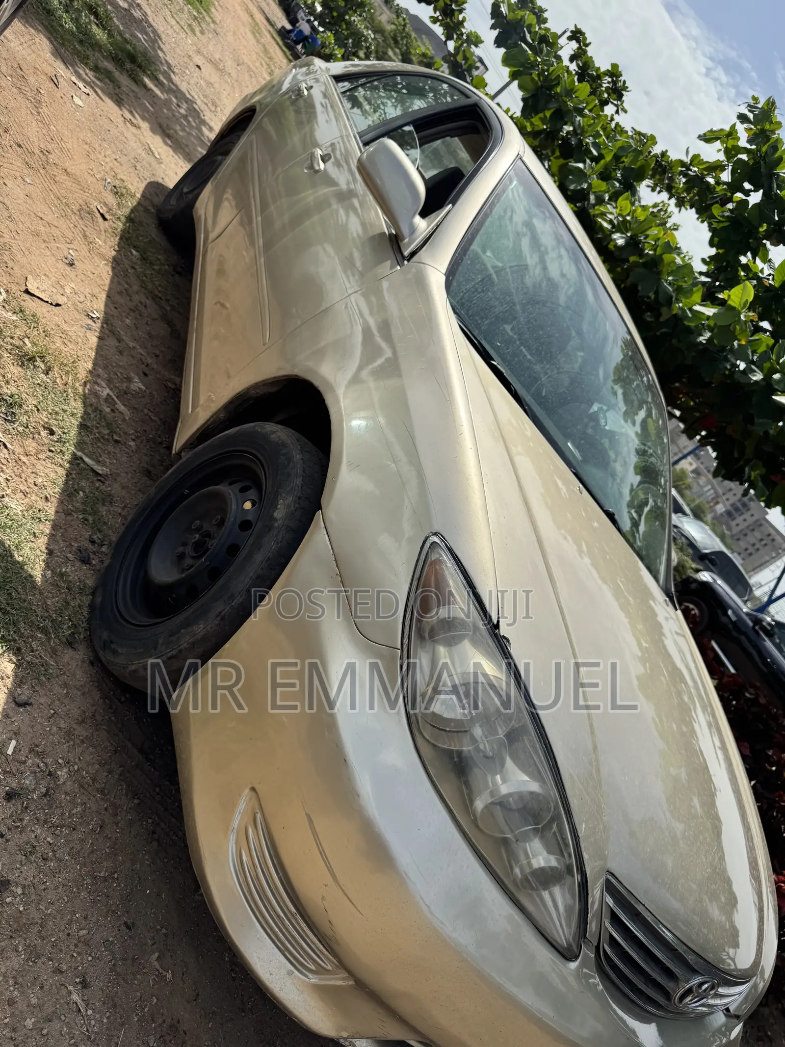Toyota Camry LE 4dr Sedan (2.4L 4cyl 5A) 2005 Gold