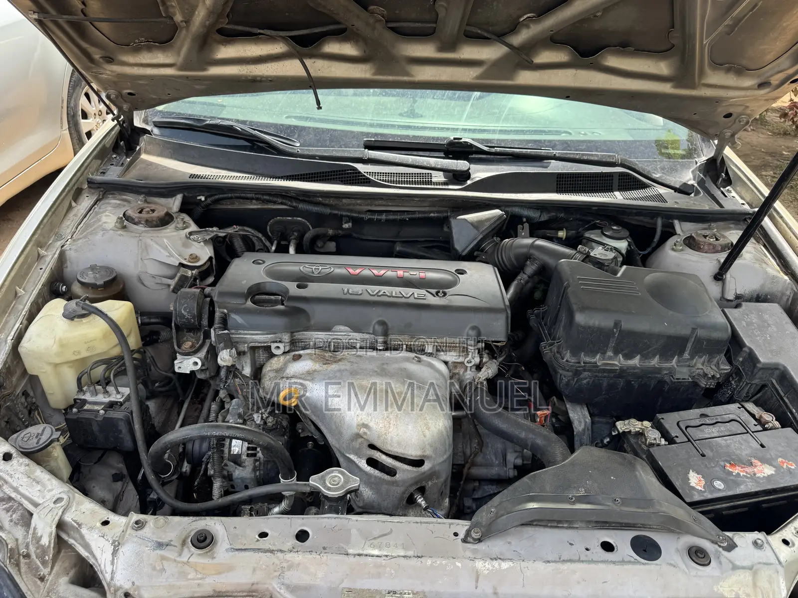 Toyota Camry LE 4dr Sedan (2.4L 4cyl 5A) 2005 Gold