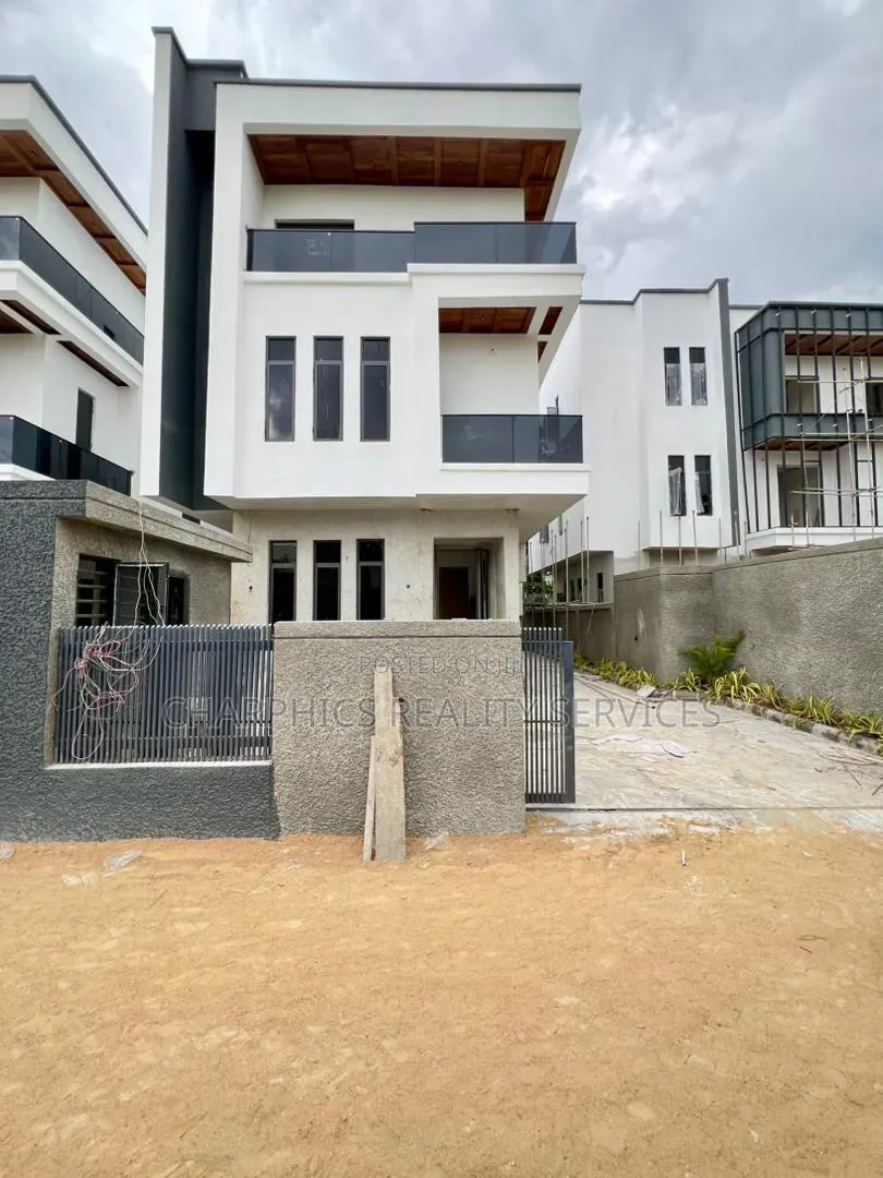 6bdrm Duplex in Akin Olugbade for sale