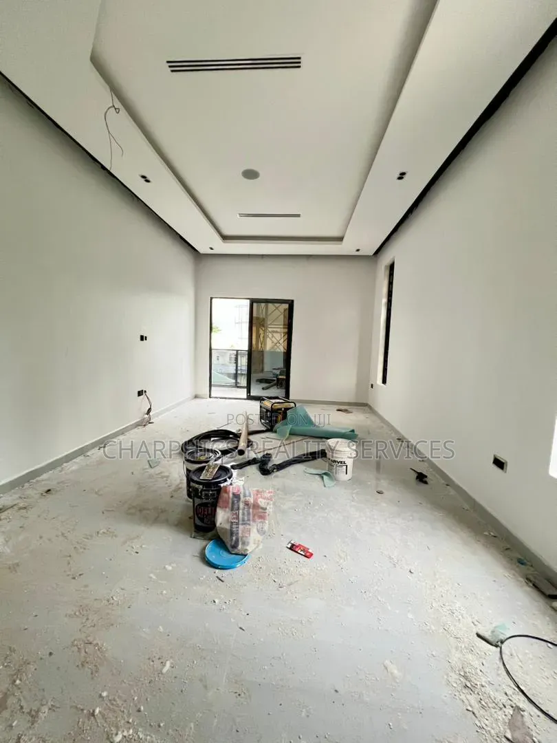 6bdrm Duplex in Akin Olugbade for sale