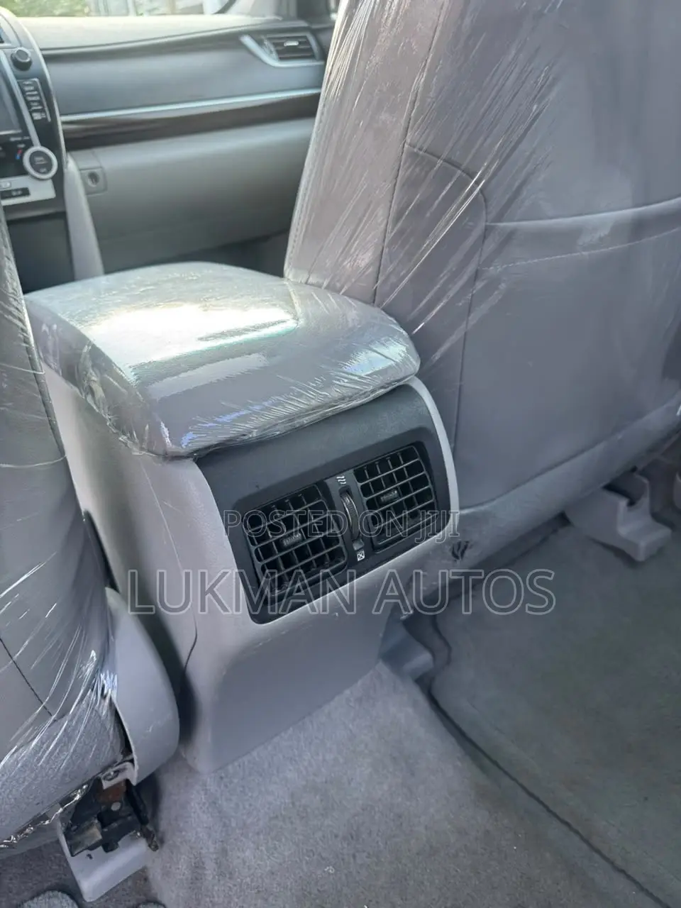 Toyota Camry XLE 4dr Sedan (3.5L 6cyl 6A) 2014 Silver
