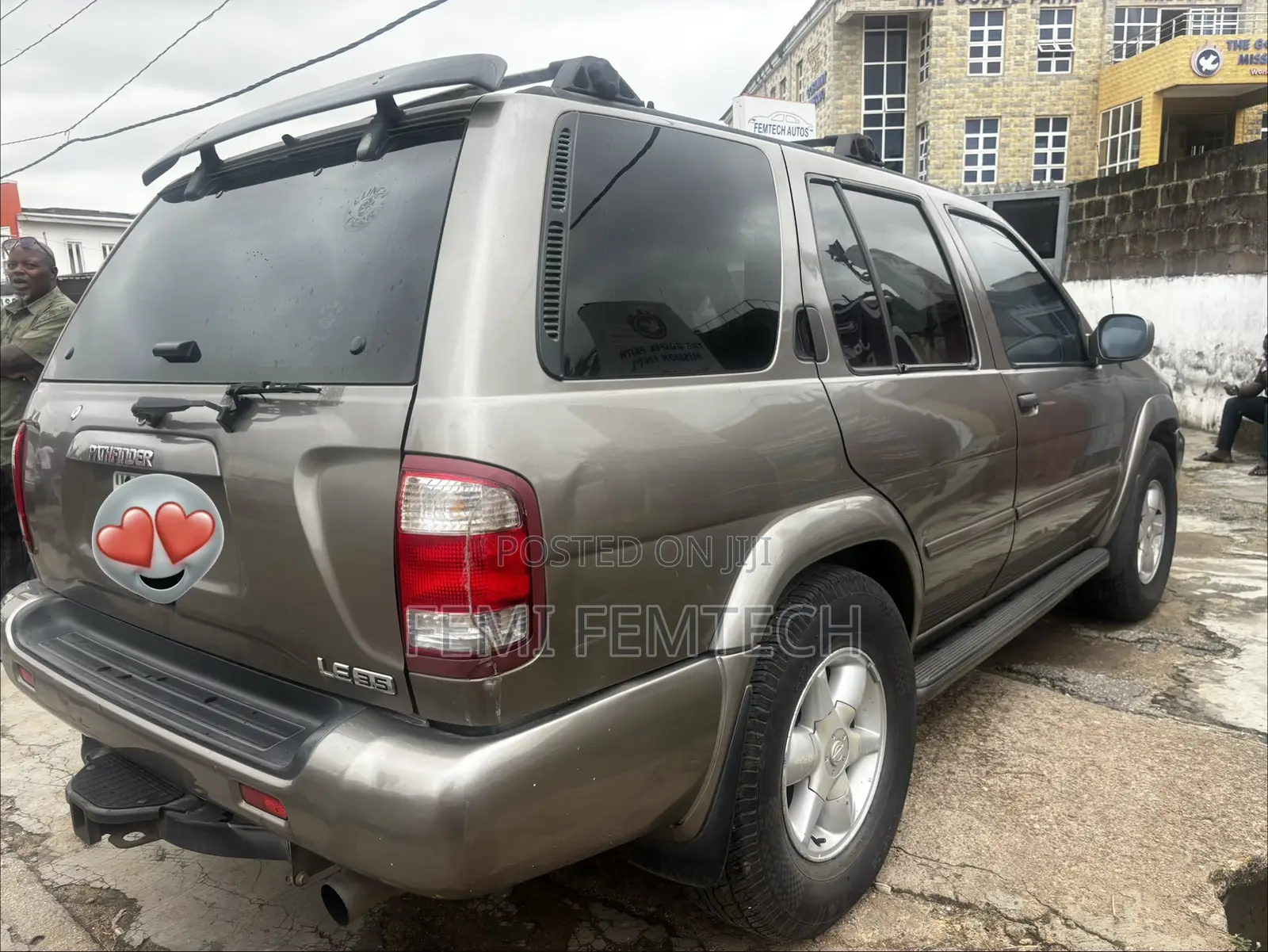 Nissan Pathfinder Automatic 2000 Gray