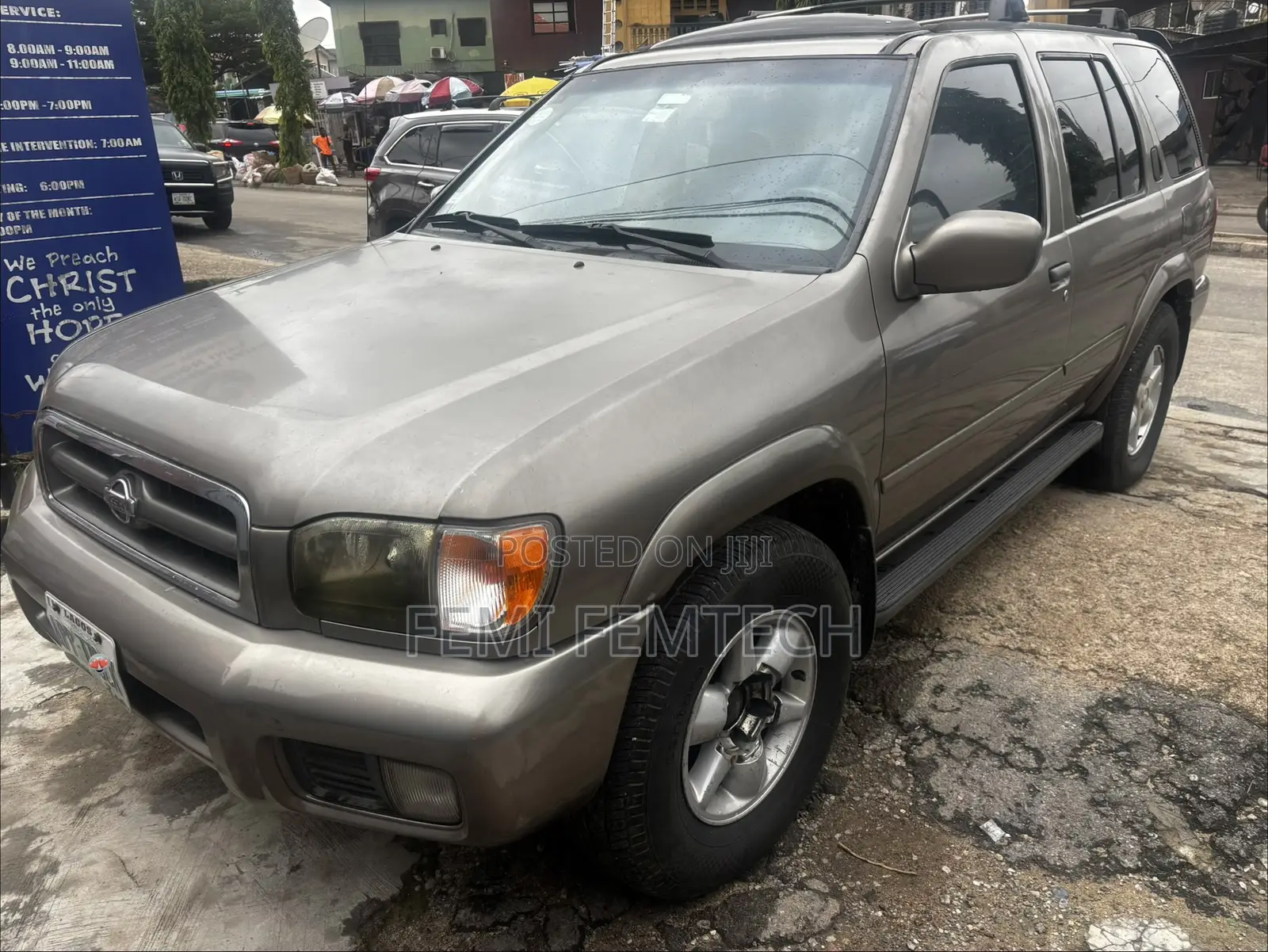 Nissan Pathfinder Automatic 2000 Gray