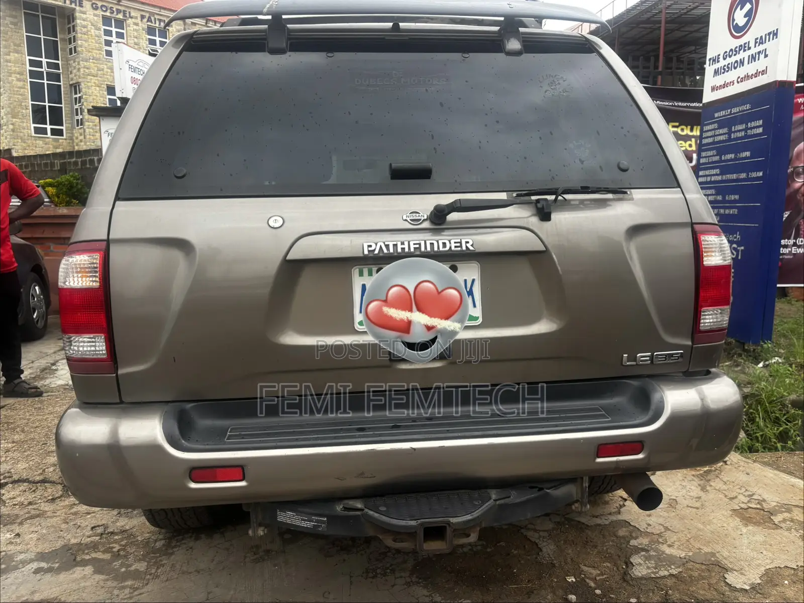 Nissan Pathfinder Automatic 2000 Gray
