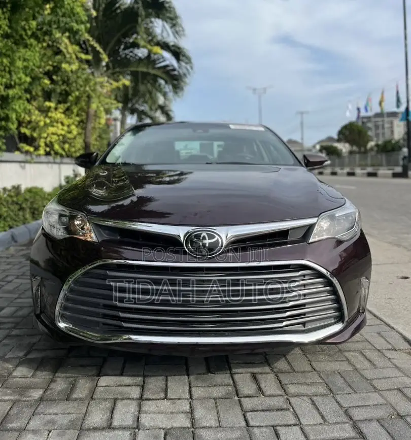 Toyota Avalon XLE (3.5L 6cyl 6A) 2018 Burgundy