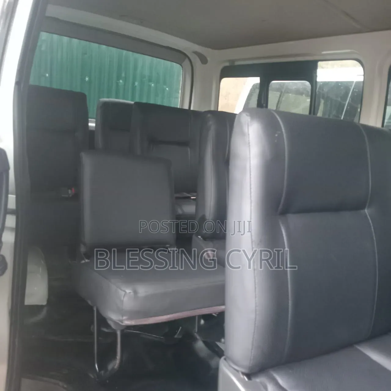 Toyota HiAce 2014 White
