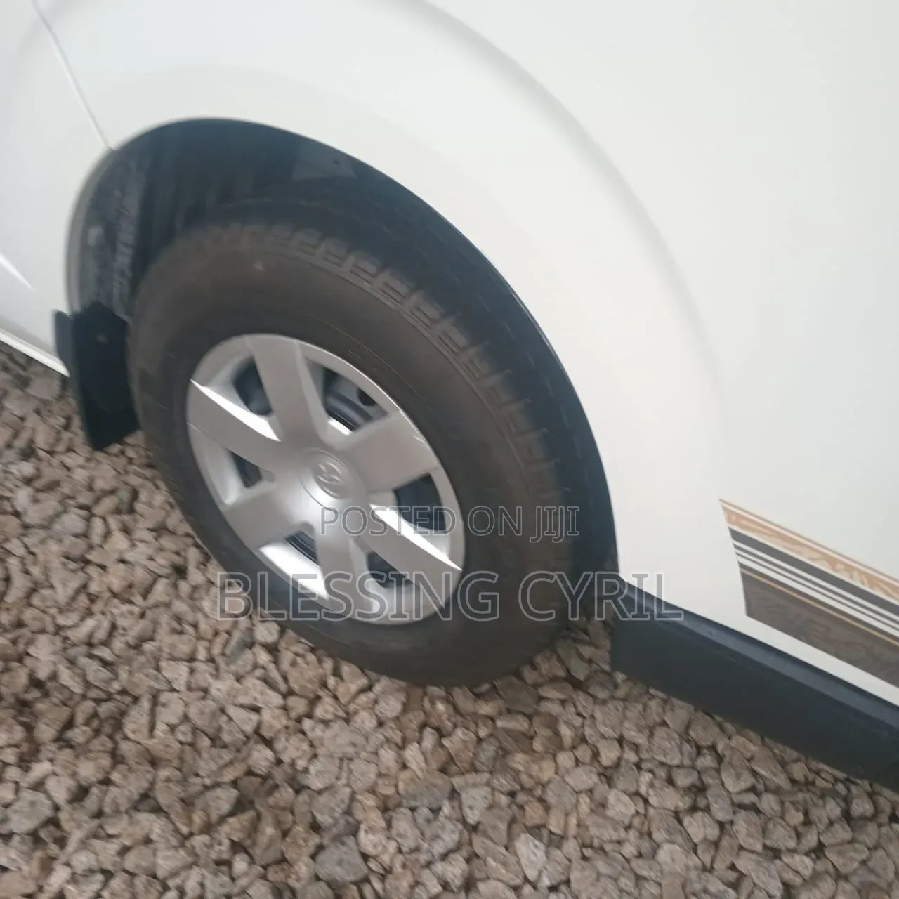 Toyota HiAce 2014 White