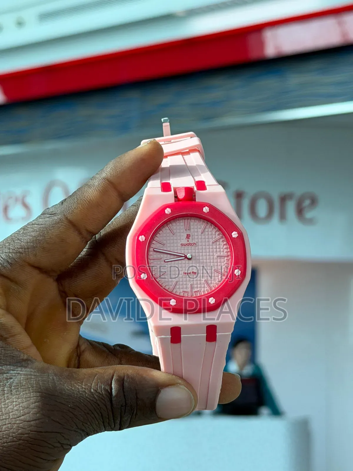 Ap (Audemars Piguet) New Design Rubber Watch, With Date, Available In