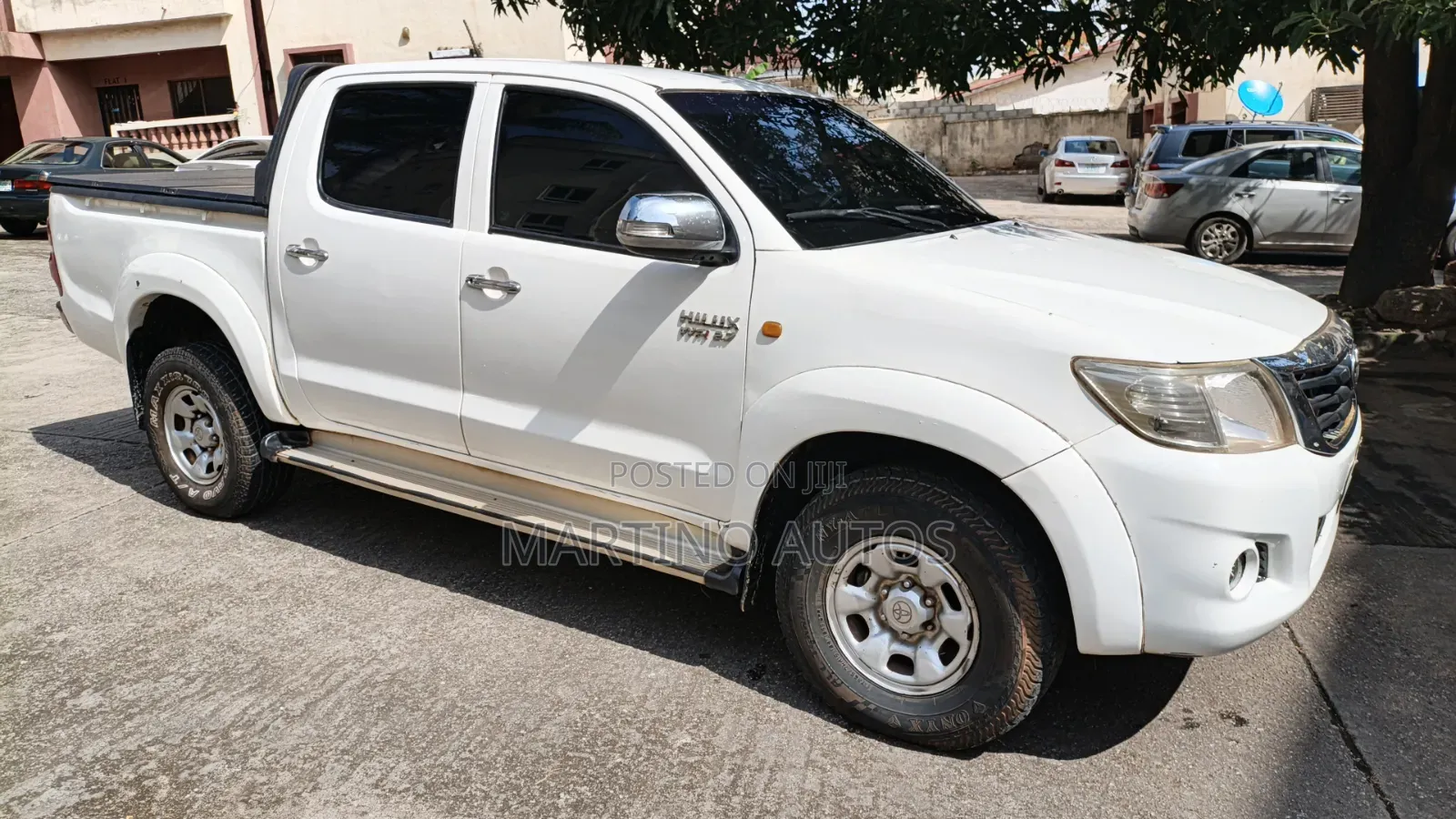 Toyota Hilux 2013 White