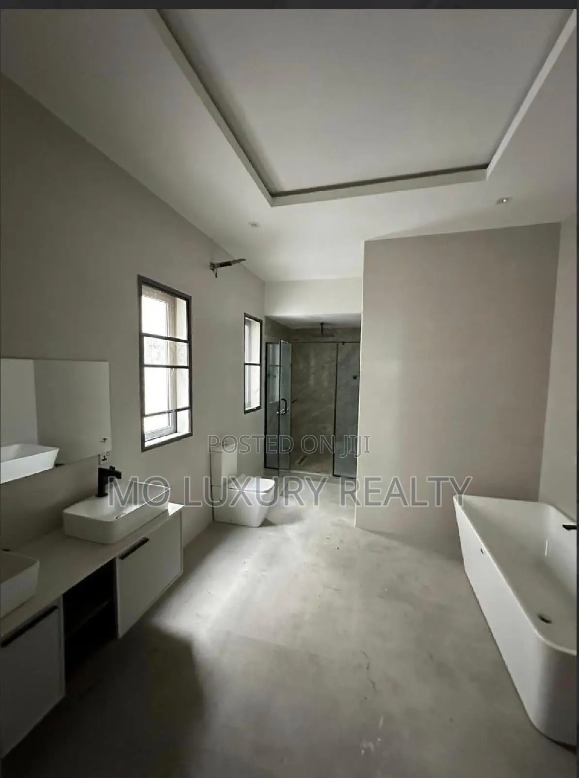 5bdrm Townhouse / Terrace in Ikate for rent