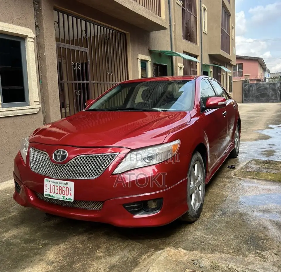 Toyota Camry SE 4dr Sedan (2.4L 4cyl 5A) 2009 Red