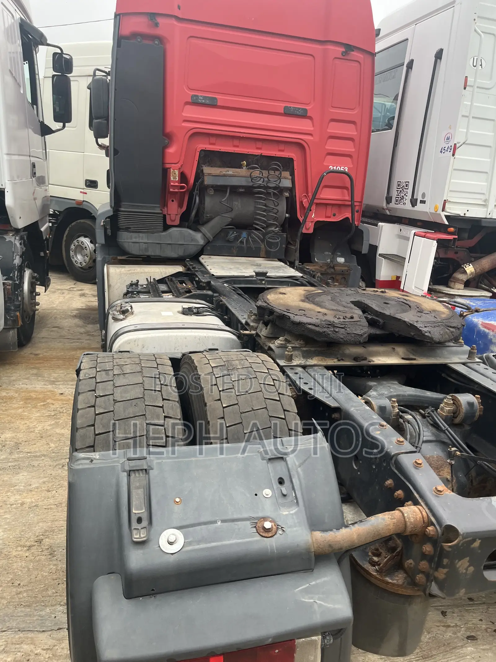 Neat Man Trailer Head