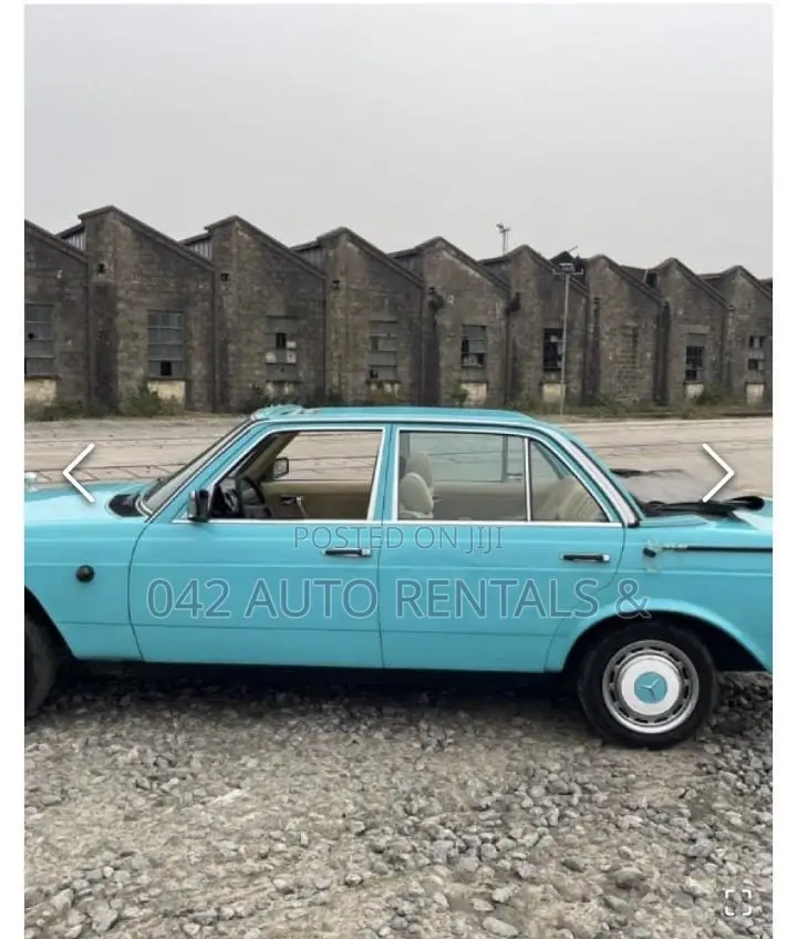 Vintage Mercedes Benz W123 for Hire