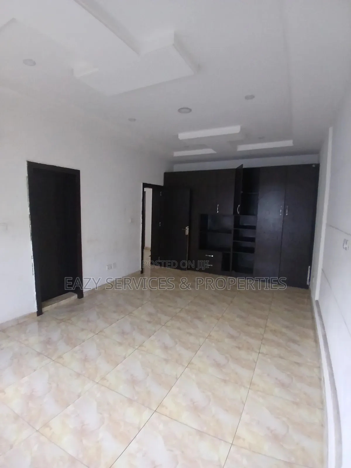 1bdrm Shared Apartment in Gated And Secured, Off Lekki-Epe Expressway