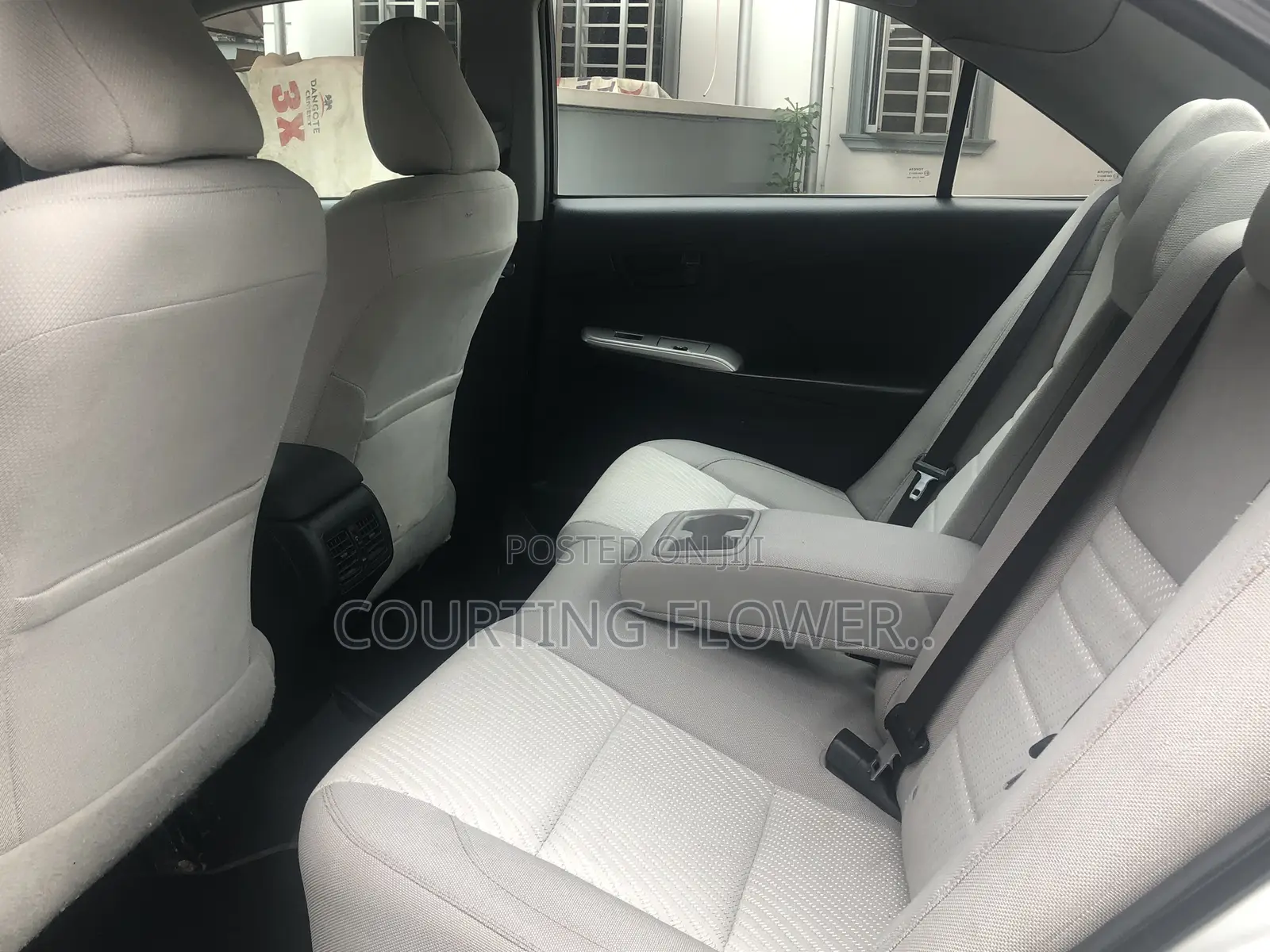 Toyota Camry LE 4dr Sedan (2.5L 4cyl 6A) 2017 Silver