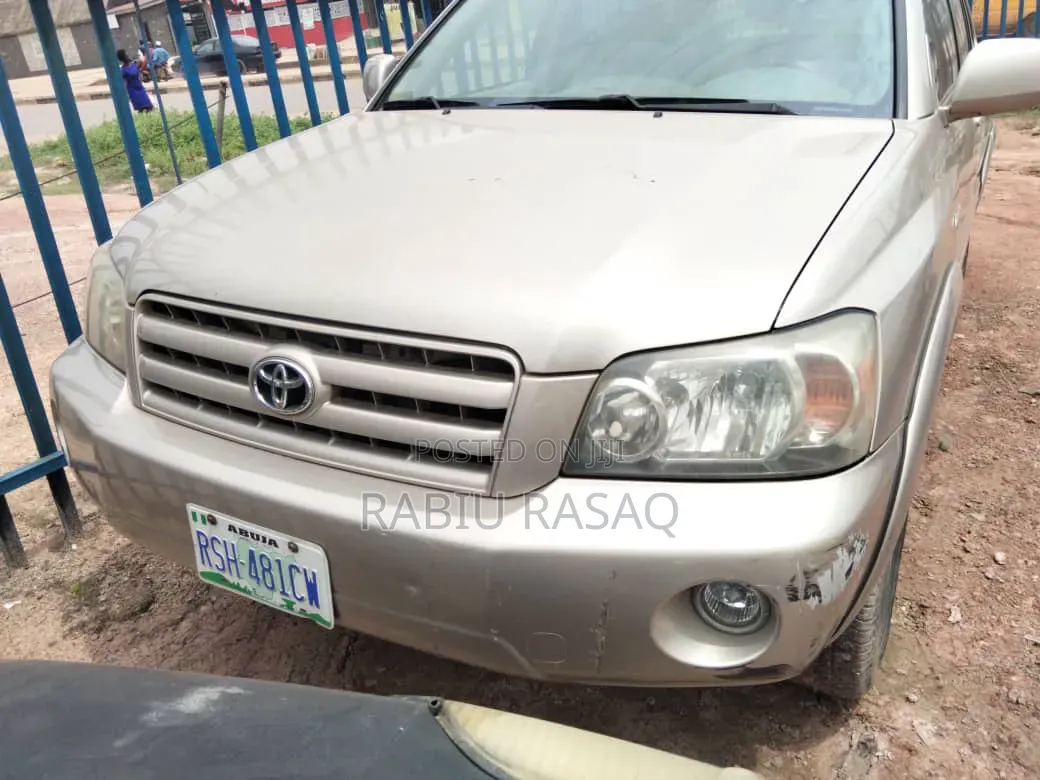 Toyota Highlander 2006 Gold
