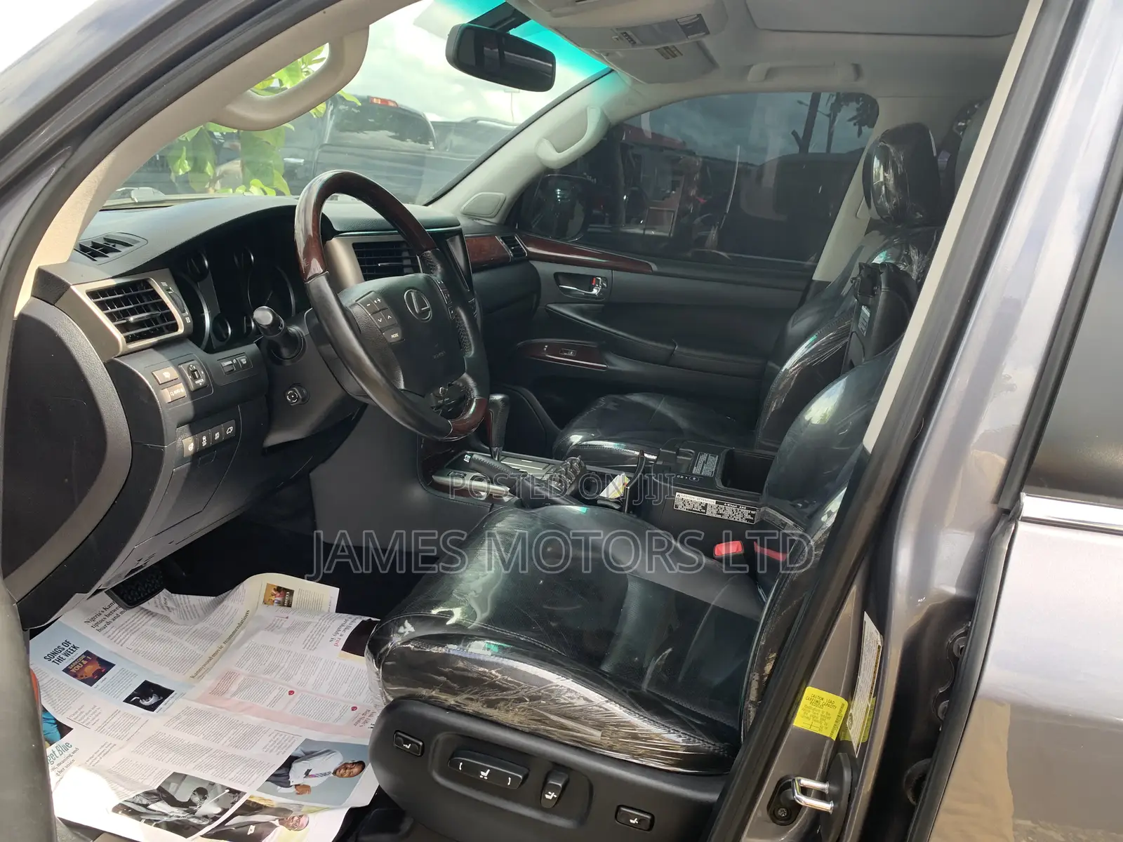 Lexus LX 2015 Gray