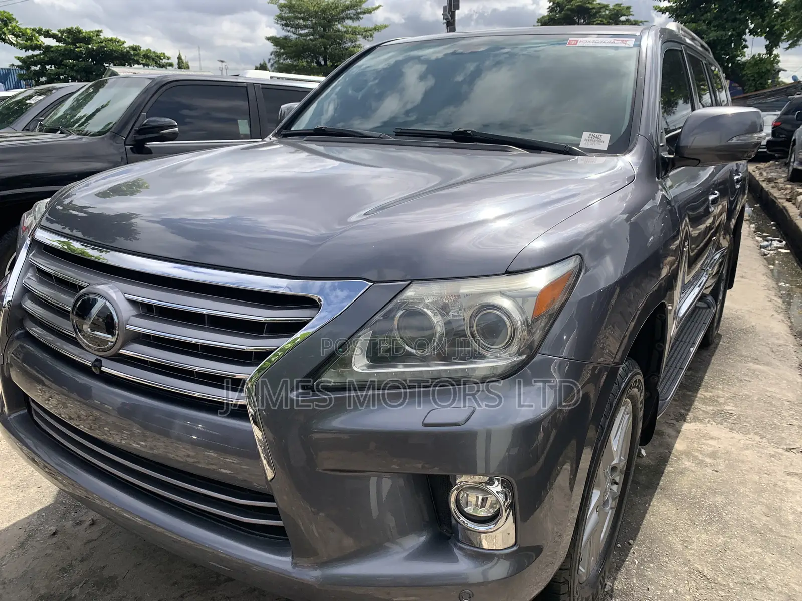 Lexus LX 2015 Gray