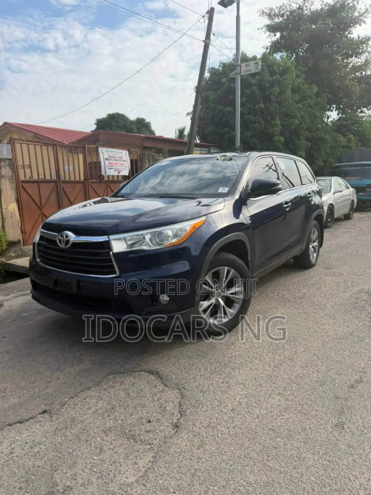 Toyota Highlander LE 4dr SUV AWD (3.5L 6cyl 6A) 2014 Blue