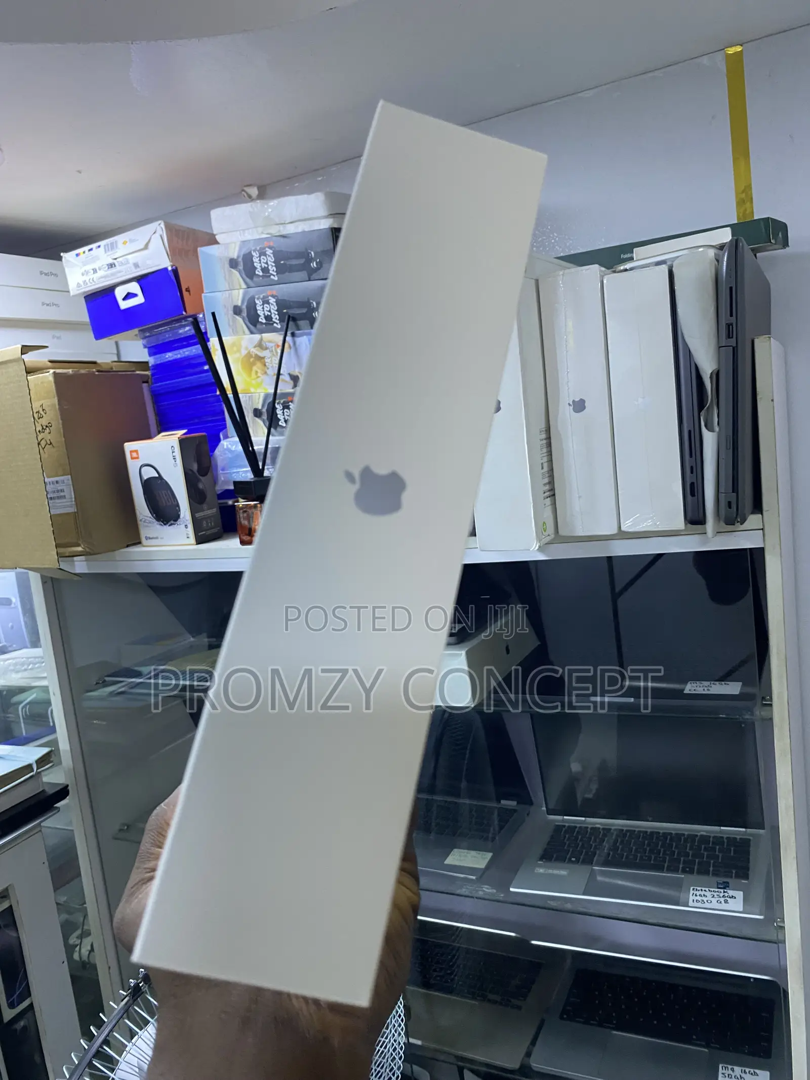 New Laptop Apple MacBook Air 2026 M5 16GB Apple M5 SSD 1T