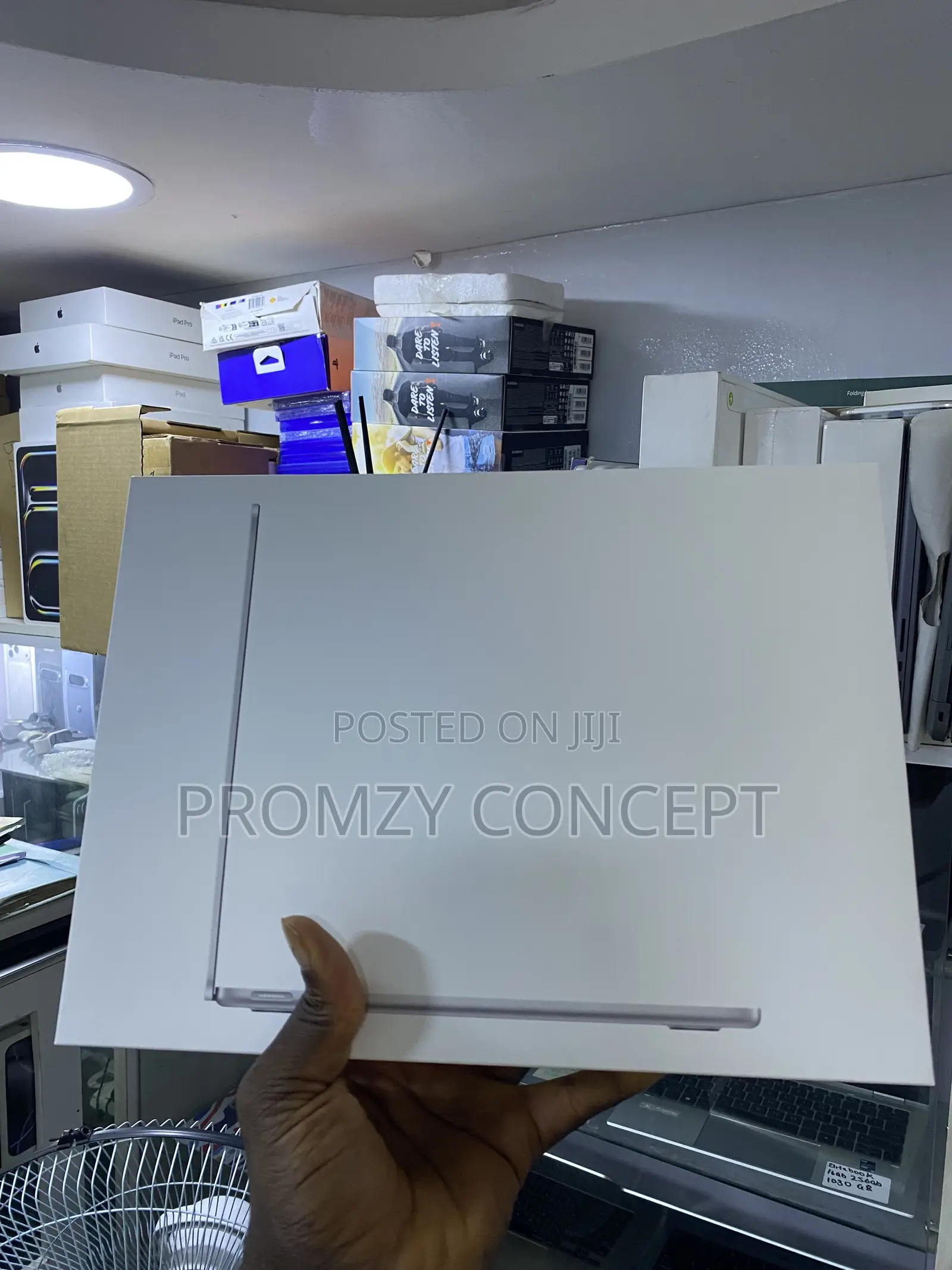New Laptop Apple MacBook Air 2026 M5 16GB Apple M5 SSD 1T