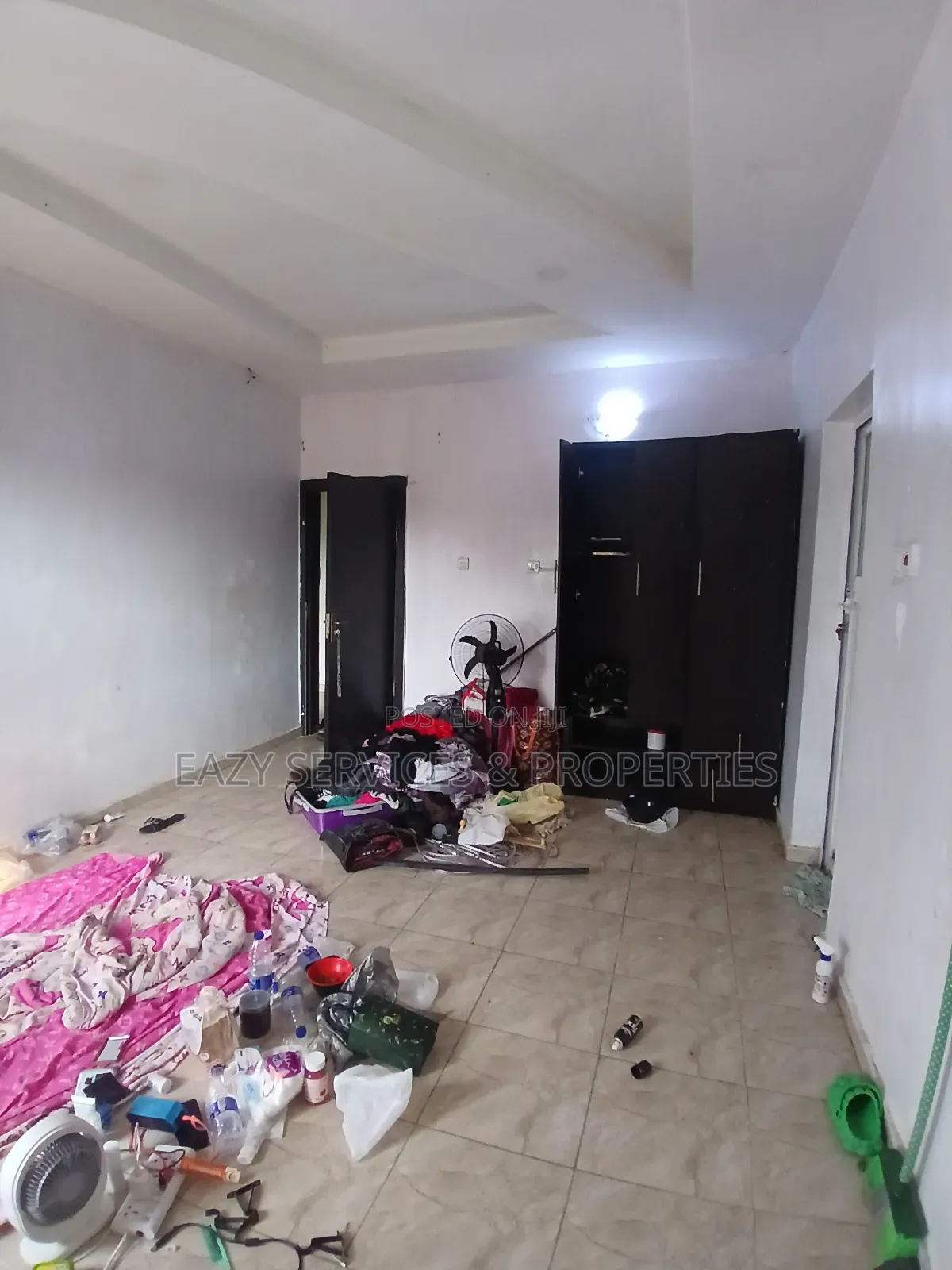 1bdrm Shared Apartment in Off Lekki-Epe Expressway for rent