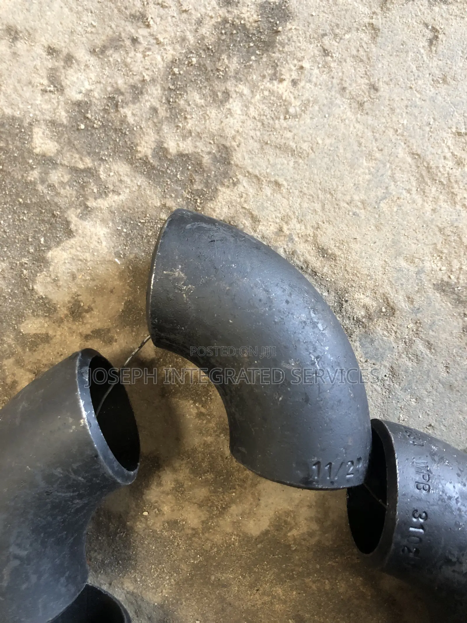 1 1/2-Inch Schedule 40 (Sch 40) 90-Degree Pipe Elbow Fitting