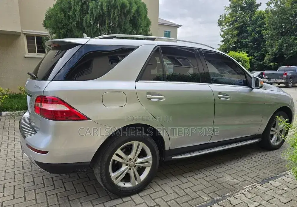 Mercedes-Benz M Class ML350 4MATIC 4dr SUV AWD (3.5L 6cyl 7A) 2014 Gray