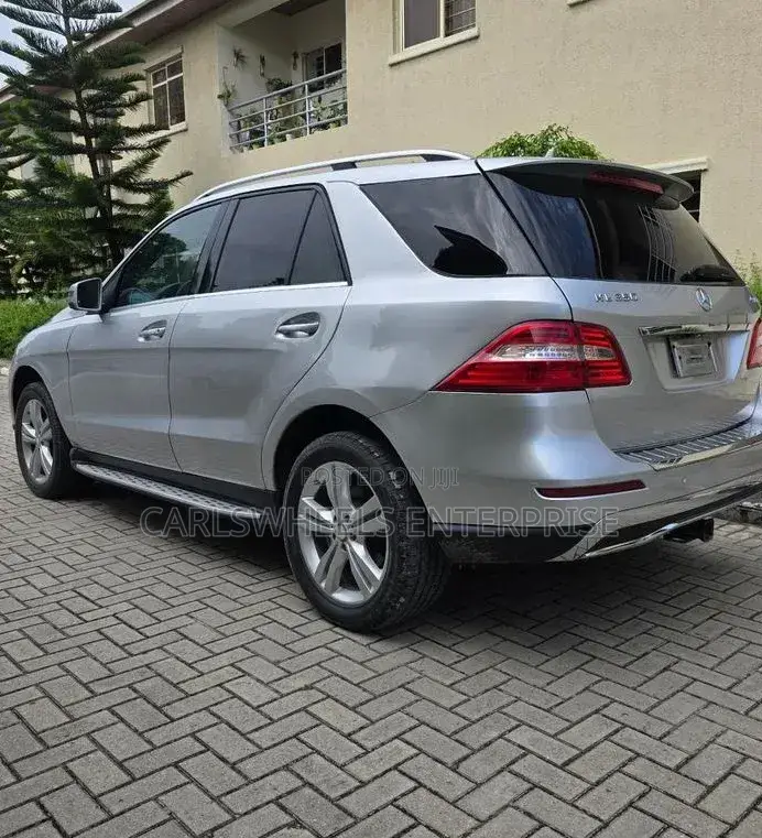 Mercedes-Benz M Class ML350 4MATIC 4dr SUV AWD (3.5L 6cyl 7A) 2014 Gray