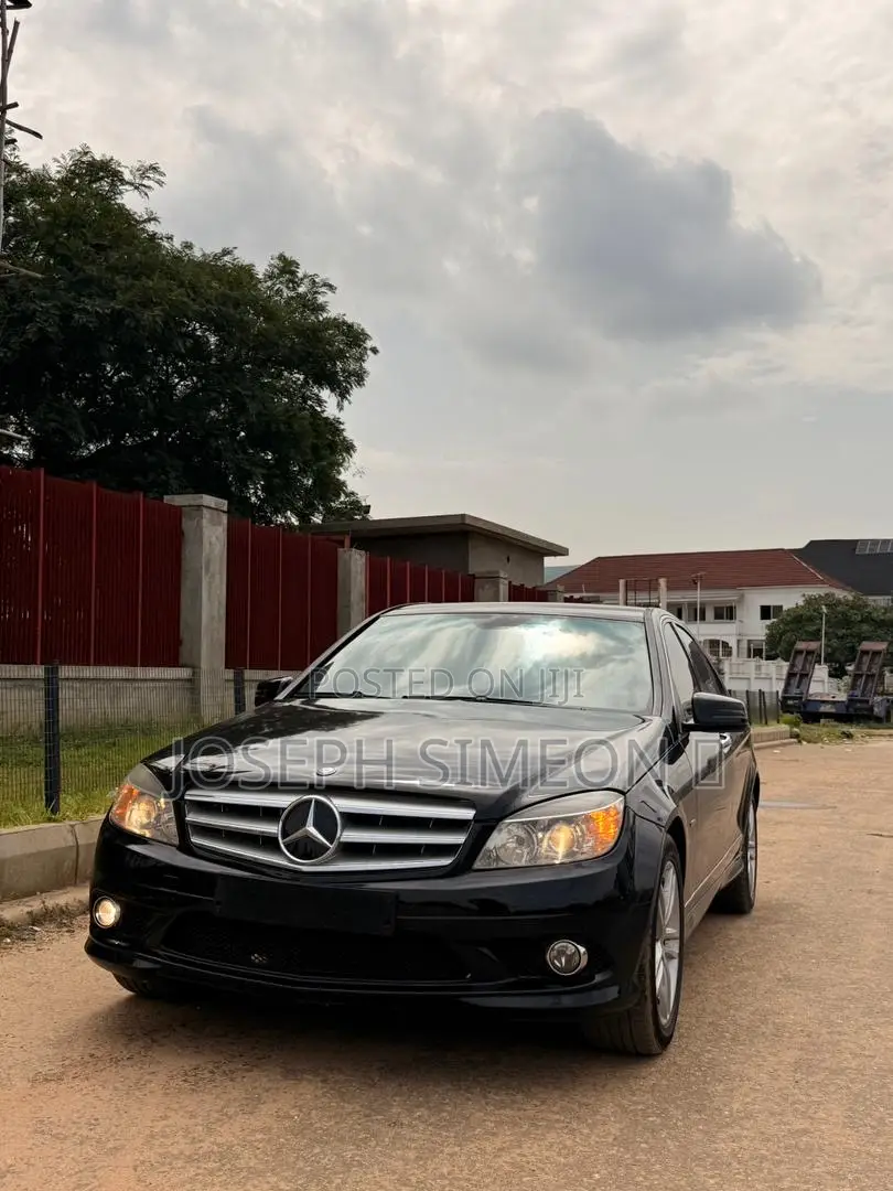 Mercedes-Benz C300 2008 Black